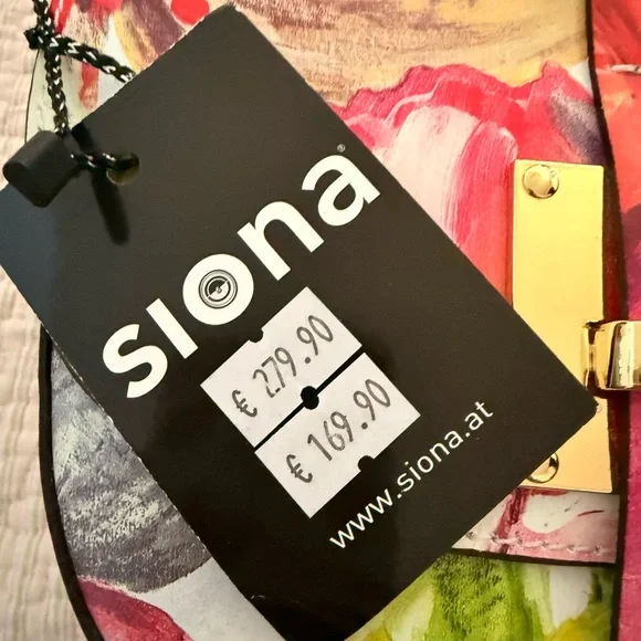 Leather floral bag from Vienna - Picture 2 of 5